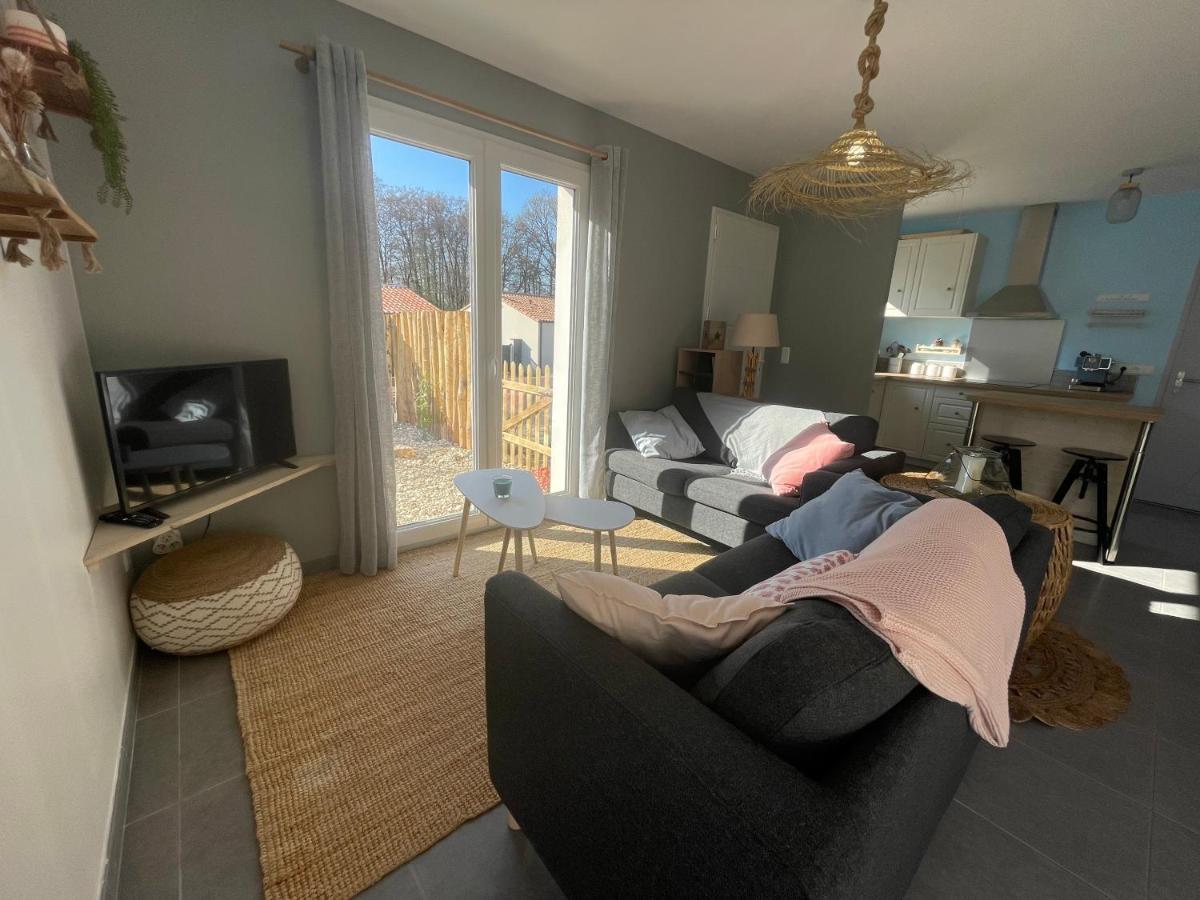 Maison Au Calme Pres Des Plages Poiroux Экстерьер фото