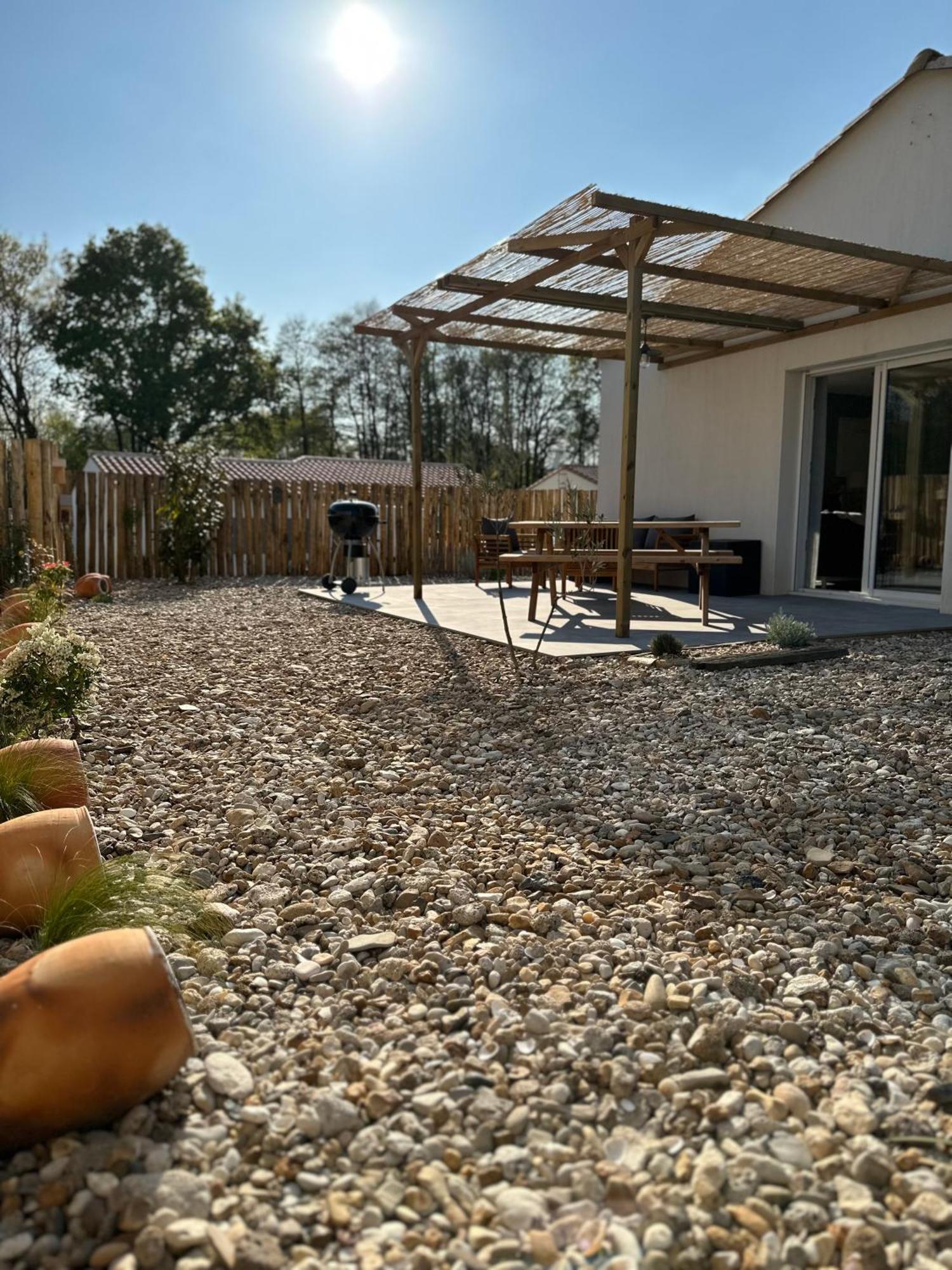 Maison Au Calme Pres Des Plages Poiroux Экстерьер фото