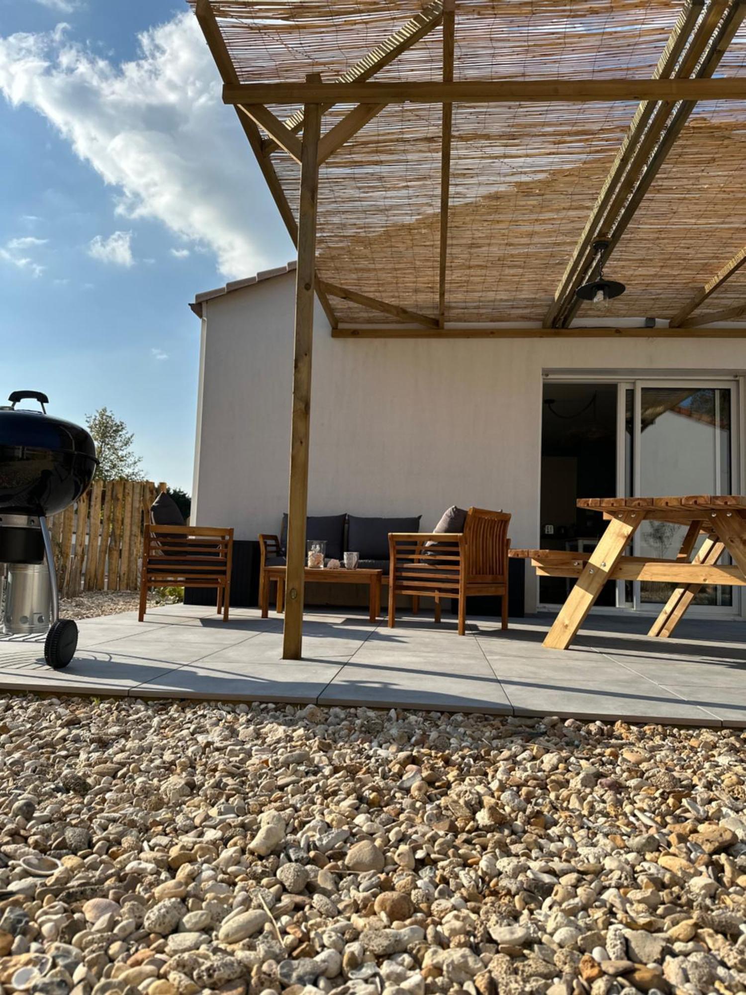Maison Au Calme Pres Des Plages Poiroux Экстерьер фото